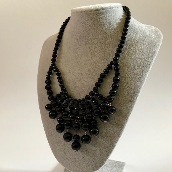 Jewelry - Black Structured Beaded Necklace